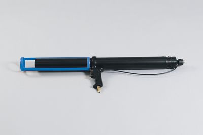 Pneumatic pointing gun 
